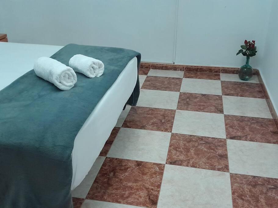 Disfruta De Un Barrio Tranquilo Leilighet Alcalá de Guadaira Eksteriør bilde