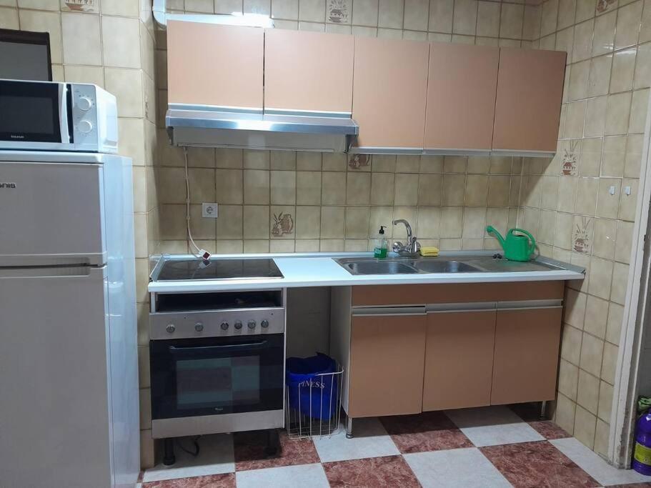 Disfruta De Un Barrio Tranquilo Leilighet Alcalá de Guadaira Eksteriør bilde